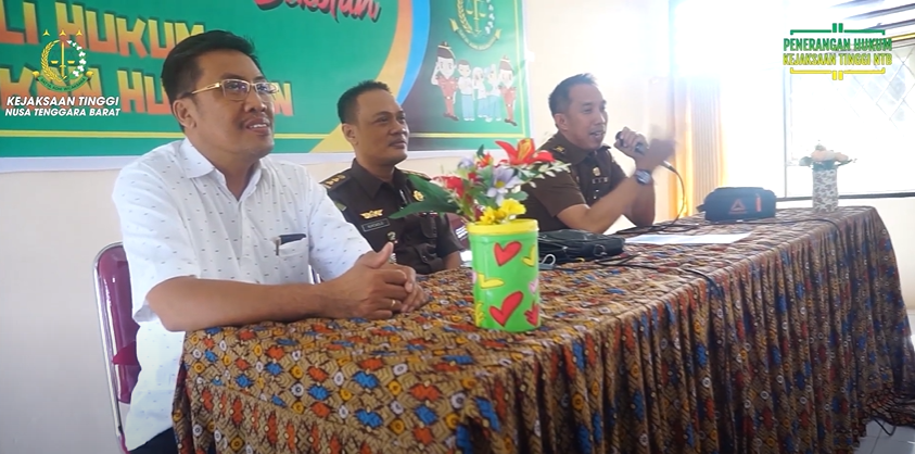 Jaksa Masuk Sekolah Narkoba VS Anak Muda SMP N 11 Mataram