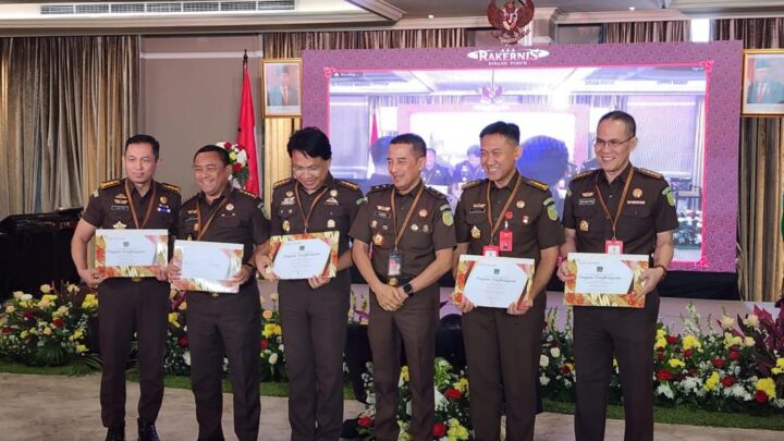 Bidang Pidum Kejati NTB Mendapat Penghargaan Peringkat V Atas Capaian Realisasi Volume Rincian Output Penanganan Perkara Tindak Pidana Umum Periode 01 Januari S/D 28 Agustus 2023