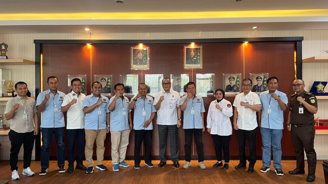 Persatuan Wartawan Indonesia wilayah NTB melaksanakan audensi dengan Kajati NTB