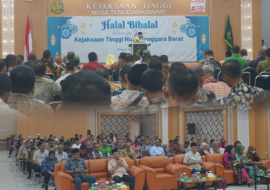 Halal Bi Halal Bersama Seluruh Pegawai Kejaksaan Tinggi Nusa Tenggara Barat