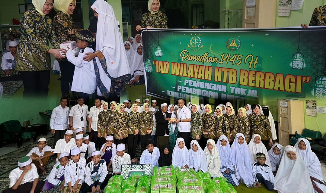 Kejaksaan Tinggi NTB dan IAD Wilayah NTB Berbagi