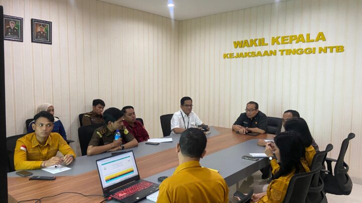 RAPAT INTERNAL MENUJU ZONA INTEGRITAS WILAYAH BEBAS DARI KORUPSI (WBK) KEJAKSAAN TINGGI NTB
