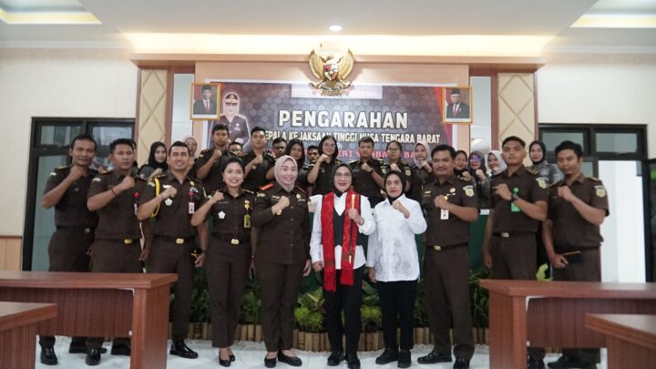 Kepala Kejaksaan Tinggi Nusa Tenggara Barat melakukan Kunjungan Kerja di Kejaksaan Negeri Sumbawa Barat