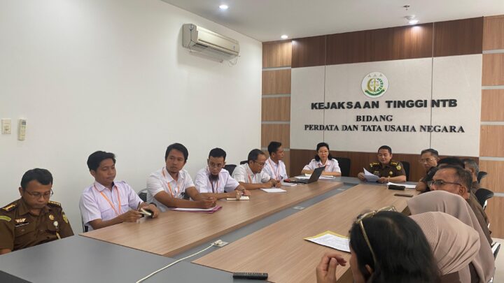 Asisten Perdata dan TUN dan Jaksa Pengacara Negara (JPN) Kejaksaan Tinggi NTB Menggelar Rapat dengan Balai Wilayah Sungai (BWS) NT.1 Terkait Penertiban Lahan Aset Bendungan Batujai di Lombok Tengah