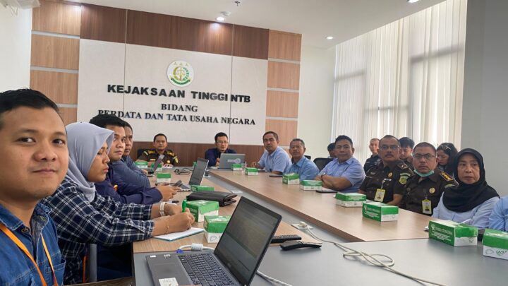 Rapat Lanjutan terkait Penagihan atas putusan homologasi terhadap PT. Lombok Energy Dynamics oleh PT. PLN UIW NTB yang dihadiri oleh tim Jaksa Pengacara Negara dan Tim Tindak Pidana Khusus Kejati NTB