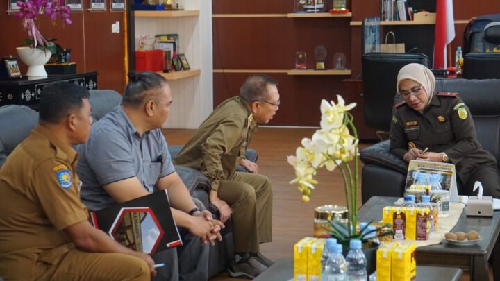 Kepala Kejaksaan Tinggi Nusa Tenggara Barat menerima Kunjungan dari Badan Kesatuan Bangsa dan Politik (Kesbangpol) Provinsi NTB