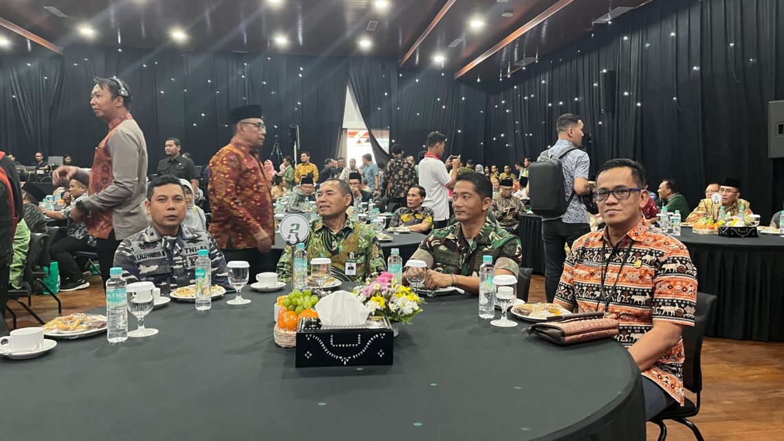 ASISTEN PEMBINAN KEJATI NTB MENGHADIRI SILATURAHMI KEBANGSAAN MEWUJUDKAN INDONESIA EMAS 2045