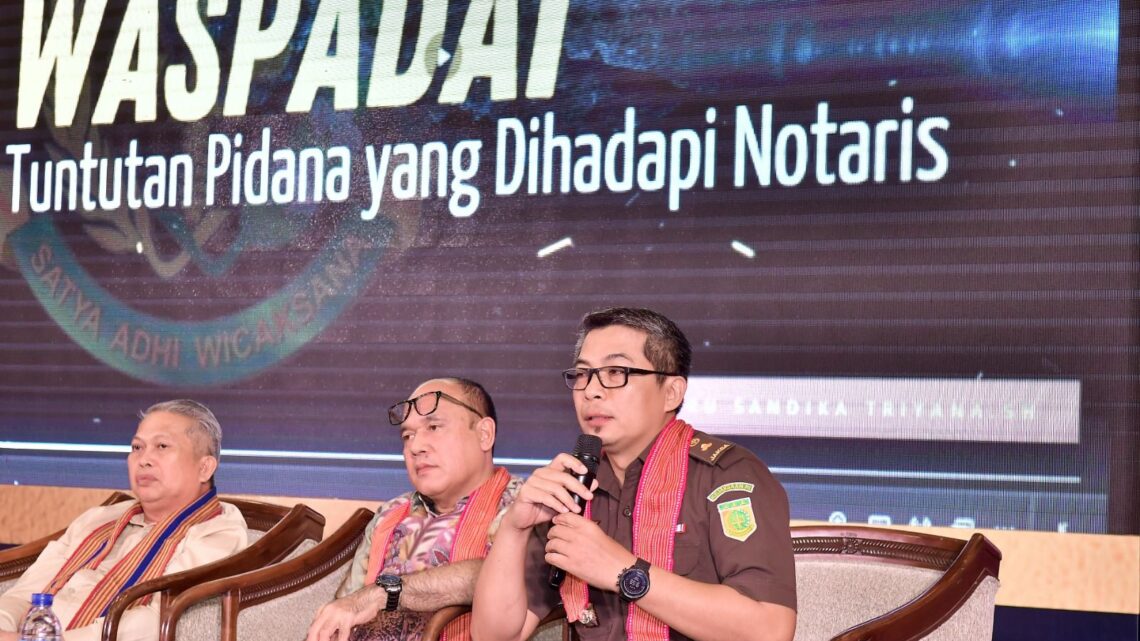 Kejaksaan Tinggi Nusa Tenggara Barat menjadi Narasumber pada Seminar Nasional Ikatan Notaris Indonesia