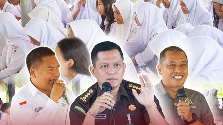 JAKSA MASUK SEKOLAH KEJAKSAAN TINGGI NUSA TENGGARA BARAT DI SMA NEGERI 10 MATARAM