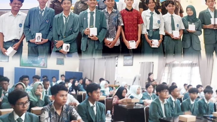 JAKSA MASUK SEKOLAH KEJAKSAAN TINGGI NUSA TENGGARA BARAT DI SMA NEGERI 2 MATARAM