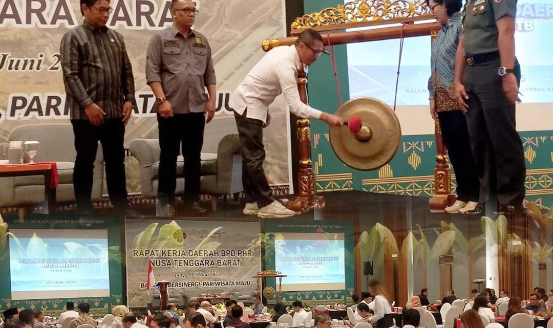 PEMBUKAAN RAPAT KERJA DAERAH BPD PHRI PROVINSI NUSA TENGGARA BARAT