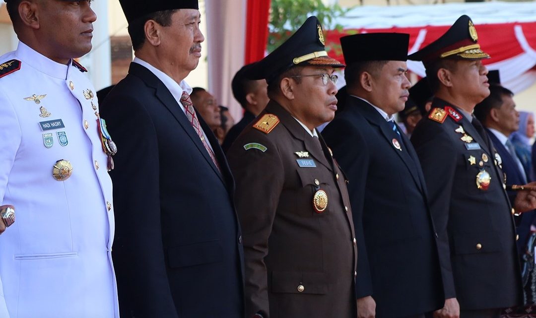 WAKIL KEPALA KEJAKSAAN TINGGI NUSA TENGGARA BARAT MENGHADIRI UPACARA PERINGATAN HARI BHAYANGKARA KE-79 TAHUN 2025