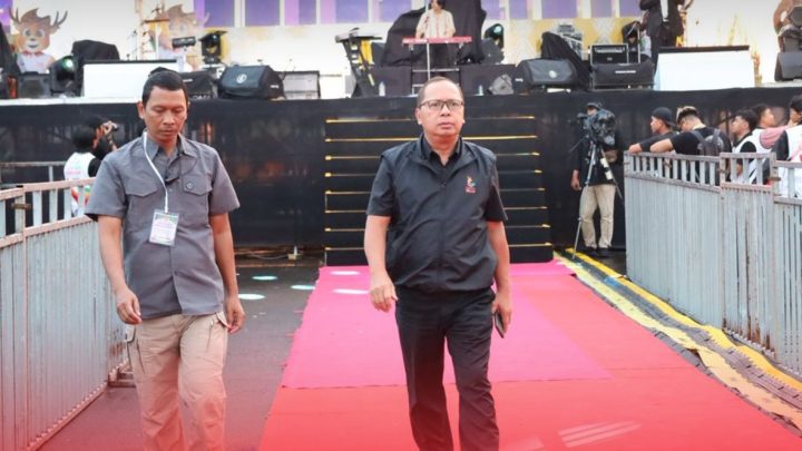 KAJATI NTB MENGHADIRI UPACARA PENUTUPAN FORNAS VIII TAHUN 2025 NTB