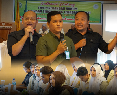 TIM PENERANGAN HUKUM KEJATI NTB MELAKSANAKAN KEGIATAN PENERANGAN HUKUM DI SEKOLAH TINGGI ILMU KESEHATAN MATARAM