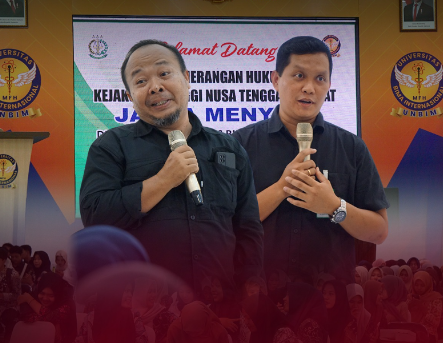 TIM PENERANGAN HUKUM BIDANG INTELIJEN KEJAKSAAN TINGGI NUSA TENGGARA BARAT MELAKSANAKAN KEGIATAN PENERANGAN HUKUM JAKSA MENYAPA BERTEMPAT DI KAMPUS UNIVERSITAS BIMA INTERNASIONAL