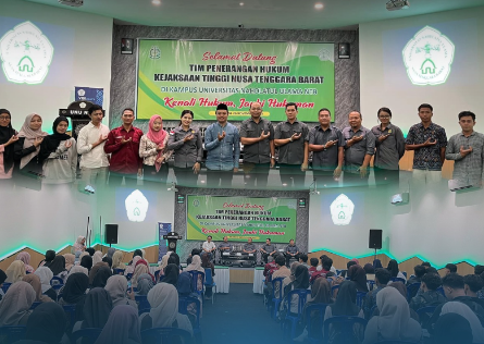 TIM PENERANGAN HUKUM KEJAKSAAN TINGGI NTB MELAKSANAKAN KEGIATAN PENERANGAN HUKUM DI UNIVERSITAS NAHDLATUL ULAMA NTB