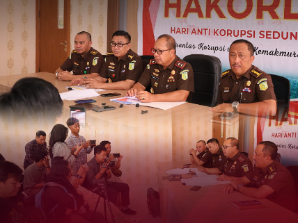 KONFERENSI PERS TERKAIT CAPAIAN KINERJA PENANGANAN TINDAK PIDANA KORUPSI PADA WILAYAH KEJAKSAAN TINGGI NUSA TENGGARA BARAT